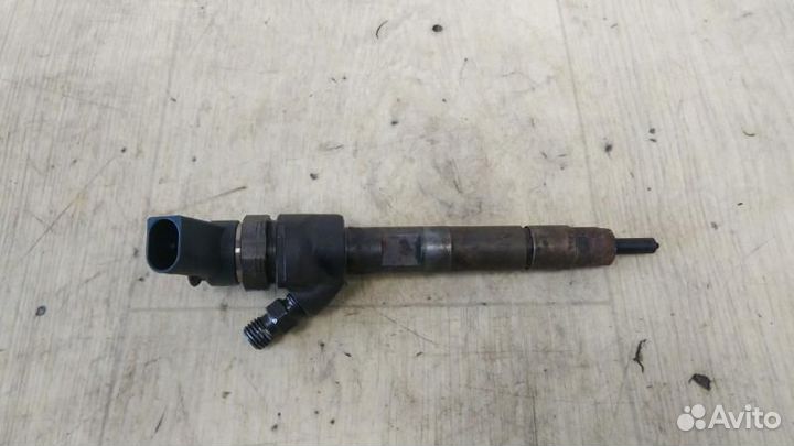 Форсунка BMW 7798446