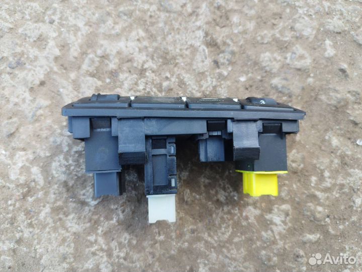 Блок кнопок Geely Emgrand EC7 FE1 2013 06701072