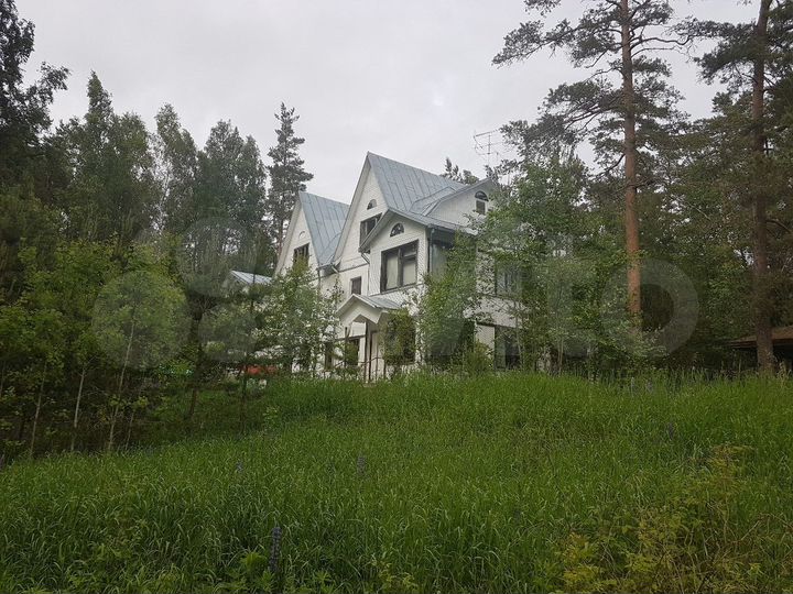 Таунхаус 165 м² на участке 50 сот.