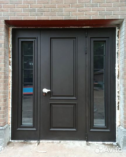 Входная дверь