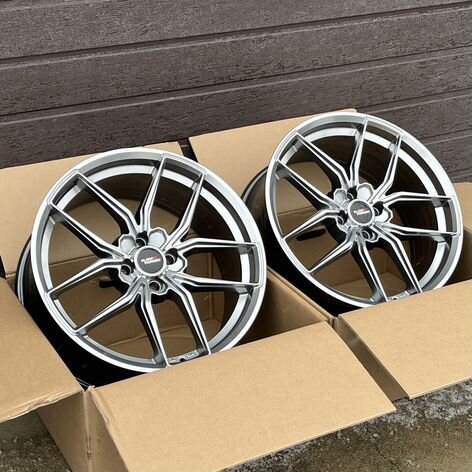 Литые диски HRE FF21 8×R18 4×100