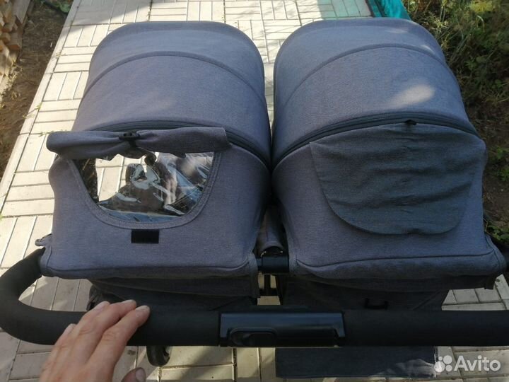 Коляска прогулочная для двойни