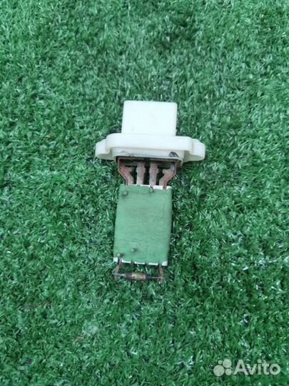 Реостат печки Ford Focus 2 хетчбек 3 двери 2.0