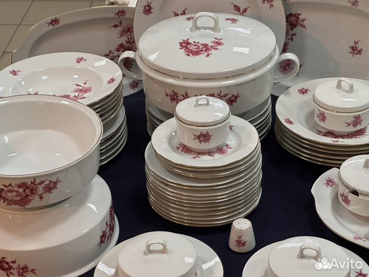 Сервиз столовый Henneberg Porzellan 1777 ГДР