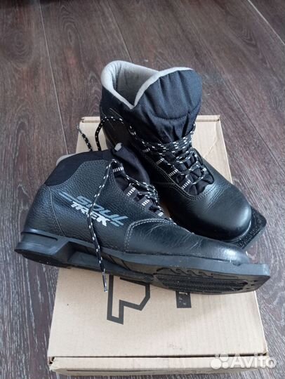 Беговые лыжи