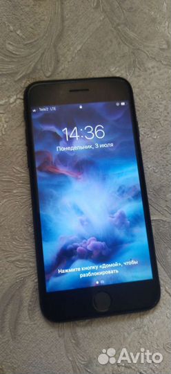 Телефон iPhone 7 32
