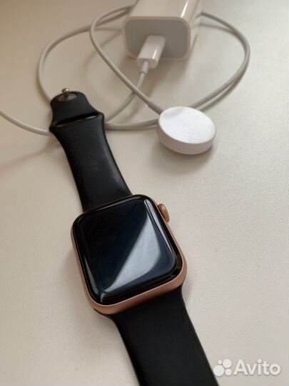 Часы apple watch SE 40mm