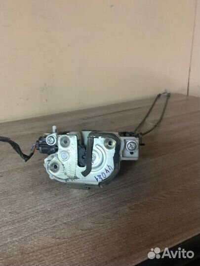 Замок задний правый Lancer 10