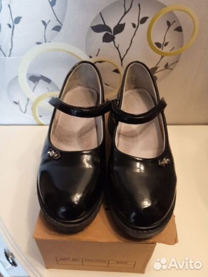 Туфли школьные для девочки