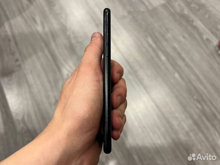 Телефон iPhone 7 Black