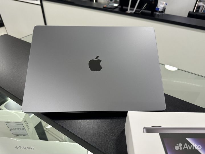 Apple MacBook Pro 16 m2 pro mnw83