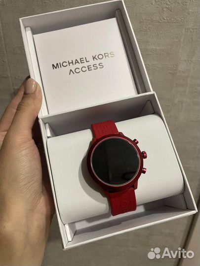 Michael kors smartwatch часы