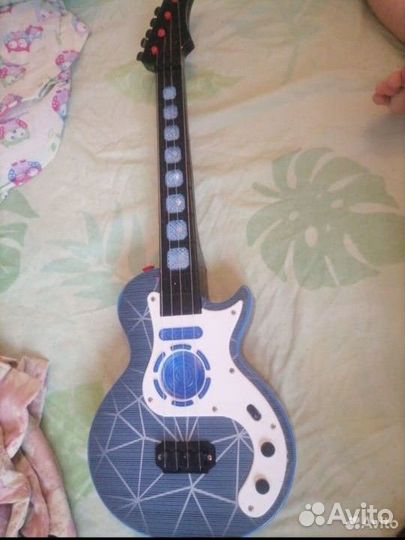 Игрушка гитара