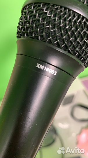 Микрофон behringer xm1800s +Кейс кожаный