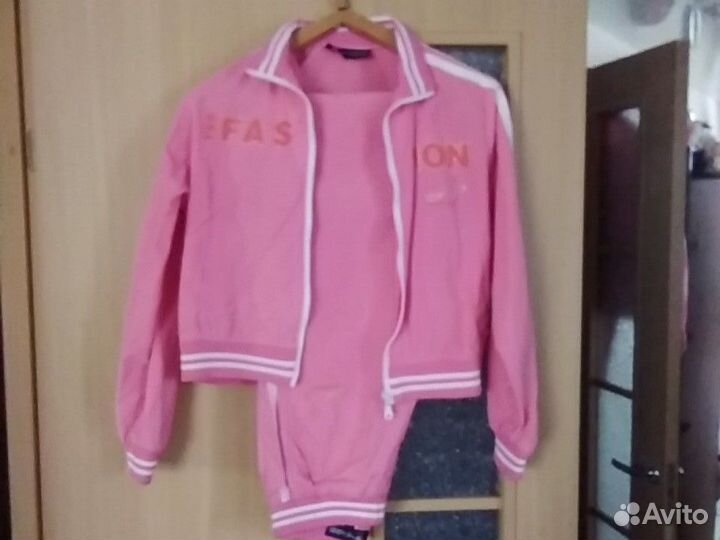 Костюм спортивный