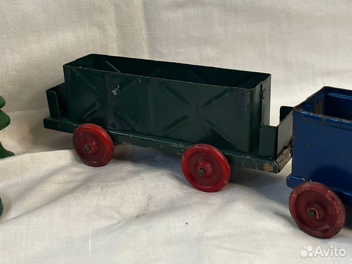 Игрушка паровоз СССР