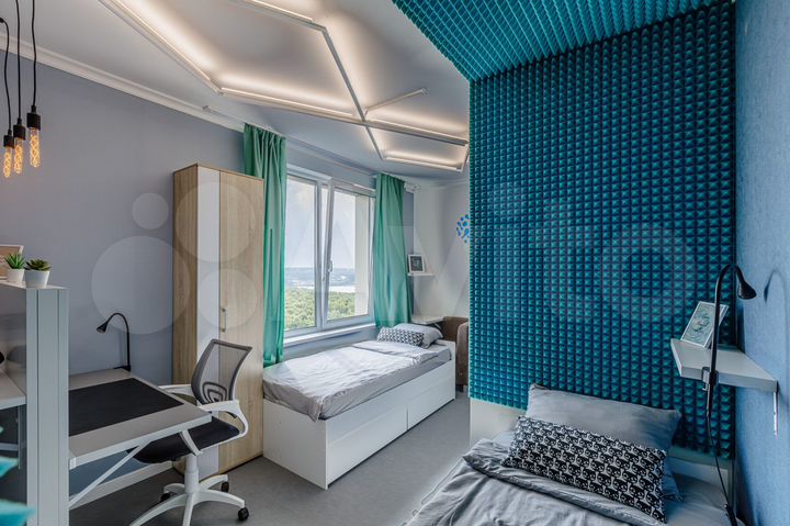 Комната 17 м² в 3-к., 18/33 эт.