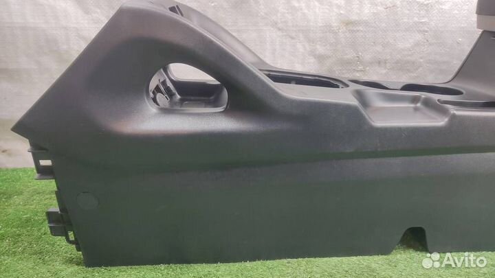 Консоль центральная с подлокотником Hyundai IX35