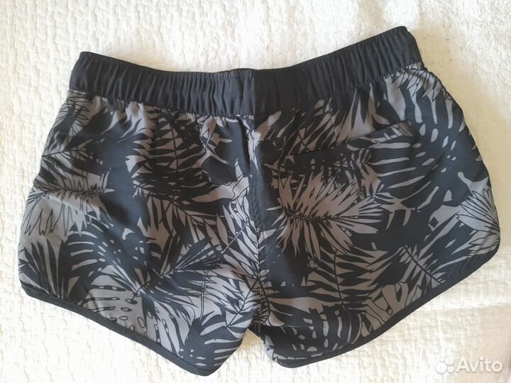Шорты Termit 165. benetton 160. Новые