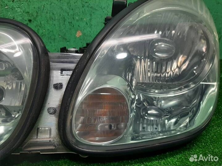 Фара левая Lexus GS300 (S160) 2001