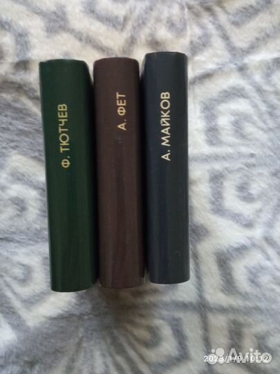 Книги в миниатюре