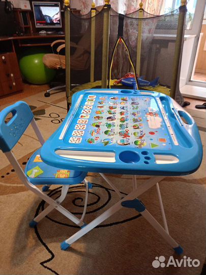 Детский стол и стул