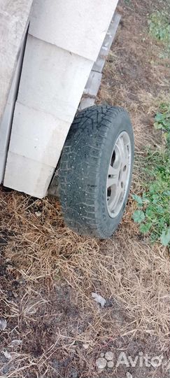 Pirelli Ice Zero 175/70 R14