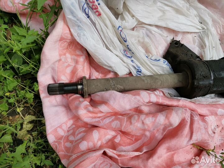 Привод правый nissan primera p12