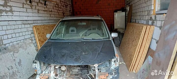 Автомобили на запчасти Mazda premaci