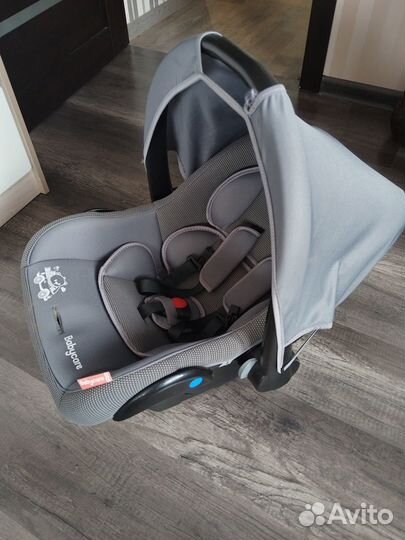 Автомобильная люлька для новорожденного