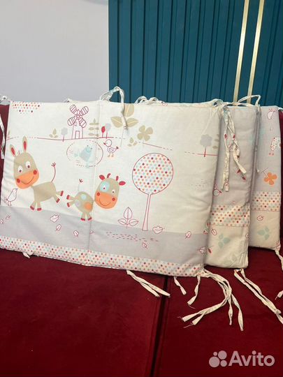 Комплект бортиков на детскую кровать