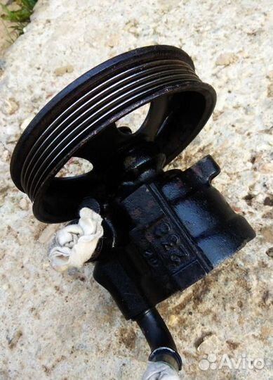 Насос гидро усилителя руля(Гур) Opel Omega B