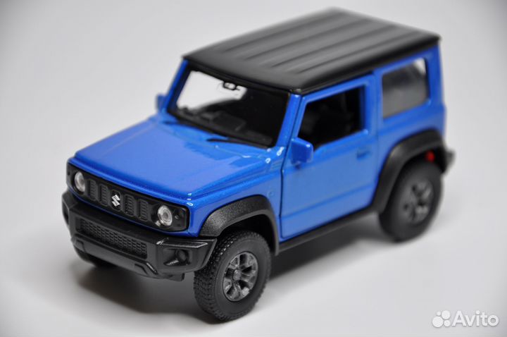 Модель автомобиля Suzuki Jimny металл