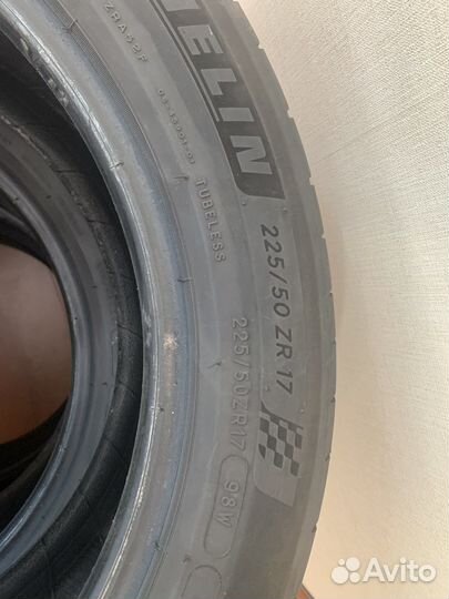 Michelin Pilot Sport 4 225/50 R17 98W