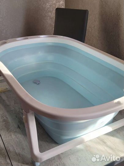 Ванночка для купания складная с термометром