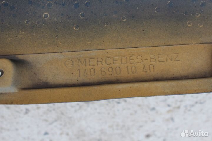 Правая накладка на порог на Mercedes S-Class W140