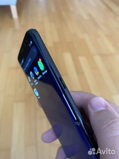 Samsung Galaxy S8, 4/64 ГБ