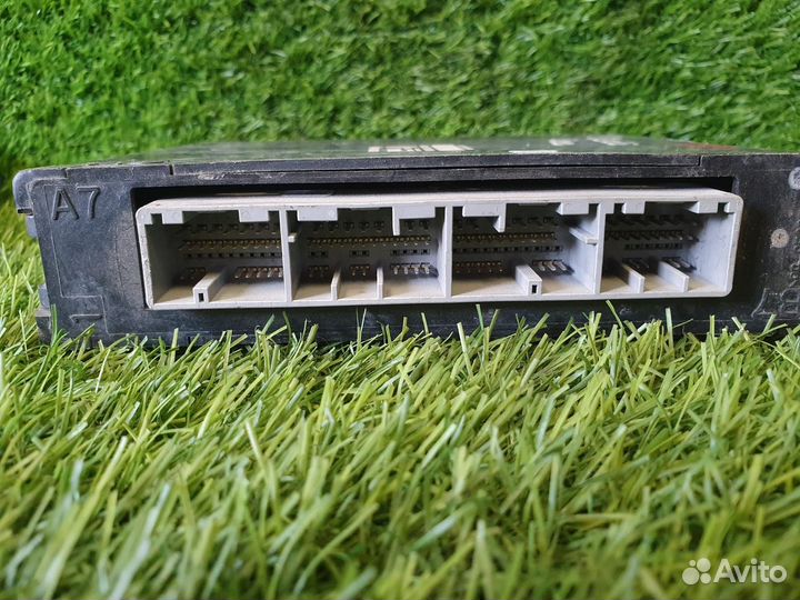 Блок управления двигателем двс эбу Suzuki Liana ER