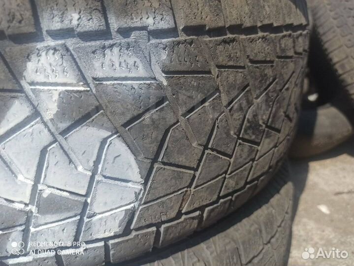 Bridgestone 613V 235/65 R17