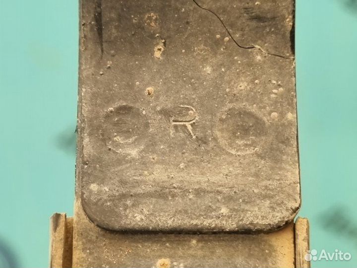 Лента крепления бензобака правая Hyundai Solaris 2