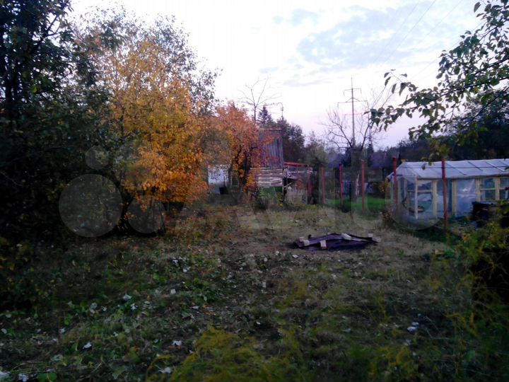 Дача 20 м² на участке 5 сот.