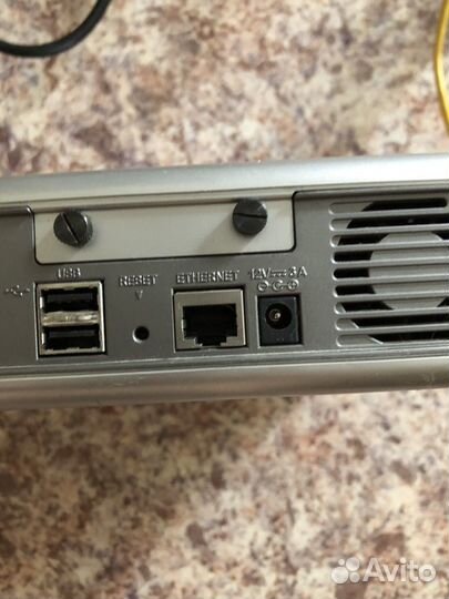 Сетевой дисковый массив D-Link DNS-300