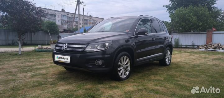 Volkswagen Tiguan 2.0 AT, 2015, 246 248 км