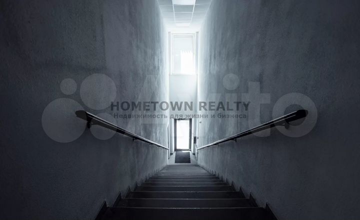 2-х этажное Здание с Арендатором - 798 м²