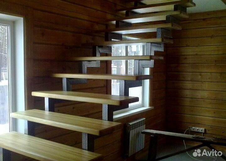 Металлокаркас для лестницы 