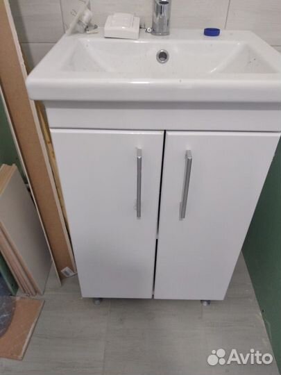 Раковина в ванную с тумбой