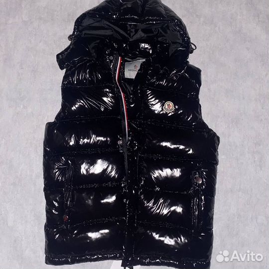 Жилетка moncler глянцевая