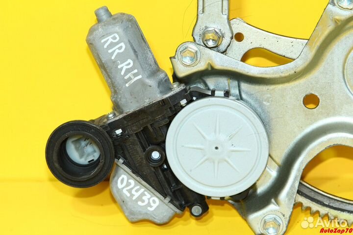 Lexus RX450h Стеклоподъемник задний правый