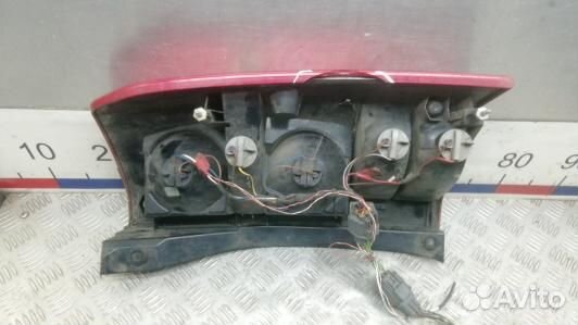 Фонарь задний левый land rover discovery 3 (HNT14M