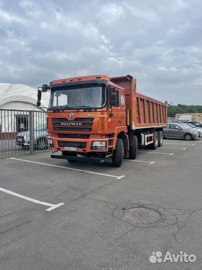 Водитель на самосвал